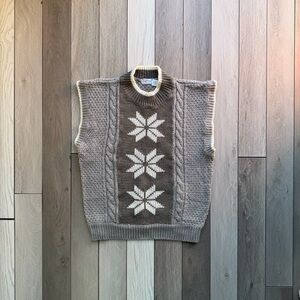 Cheryl Tiegs Vintage Snowflake Sweater Vest